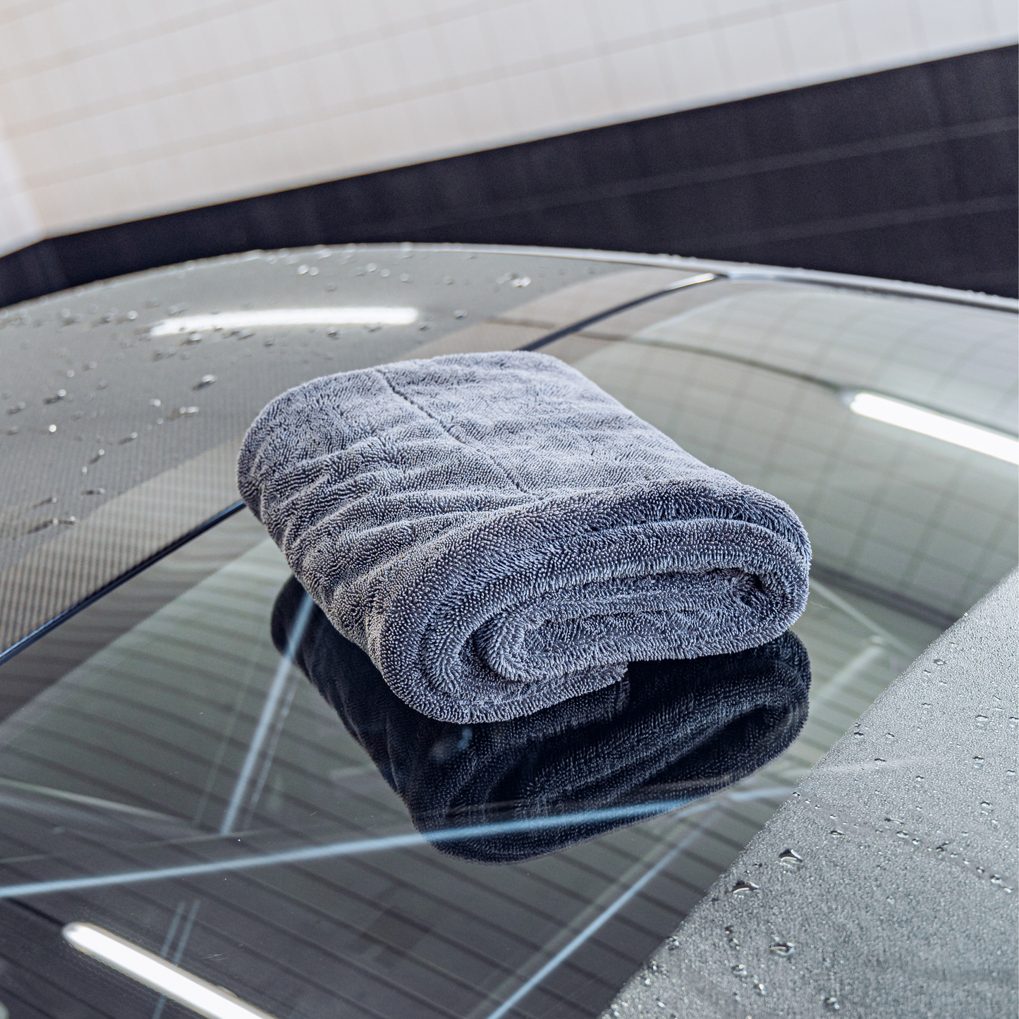 Titan Drying Towel™ – Droog je auto als een professional.
