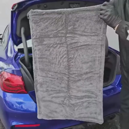 Titan Drying Towel™ –  Droog je auto als een professional.